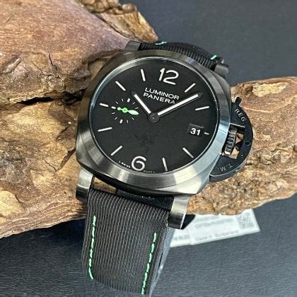 panerai luminor quaranta razer|Panerai Luminor 01353.